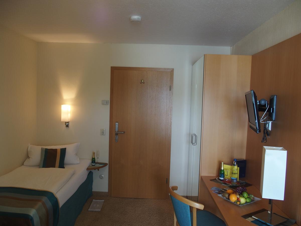Hotel Pension Cafe Hasler Bodman-Ludwigshafen Εξωτερικό φωτογραφία