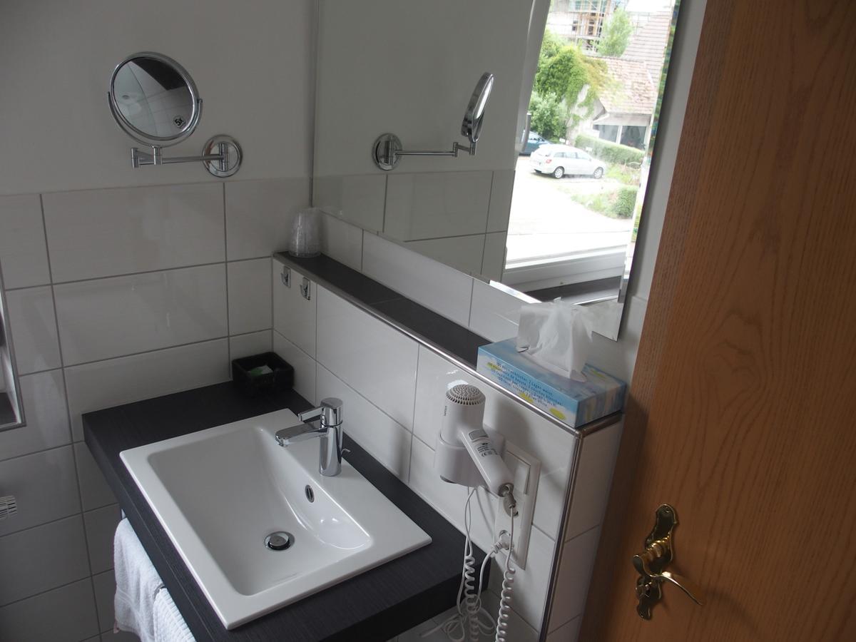 Hotel Pension Cafe Hasler Bodman-Ludwigshafen Εξωτερικό φωτογραφία